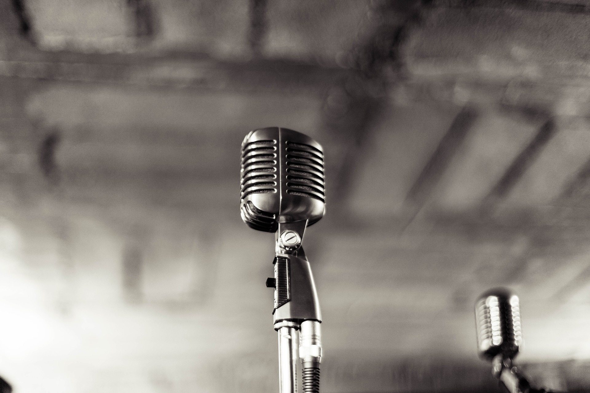My 1-2-3 System for Getting Booked On A Telesummit or Podcast (Even if you Have a Small List)